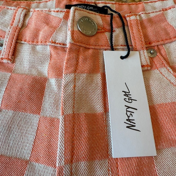 New Nasty Gal Twill Checkerboard Women Shorts - Picture 3 of 11